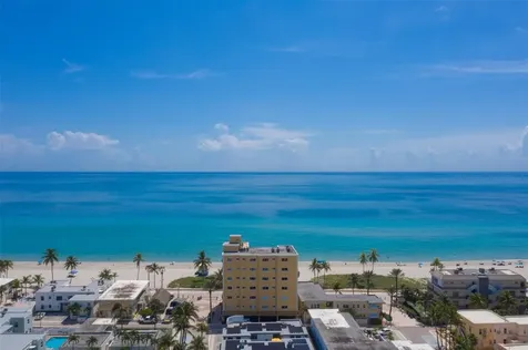 1815 N Surf Road Hollywood FL 33019