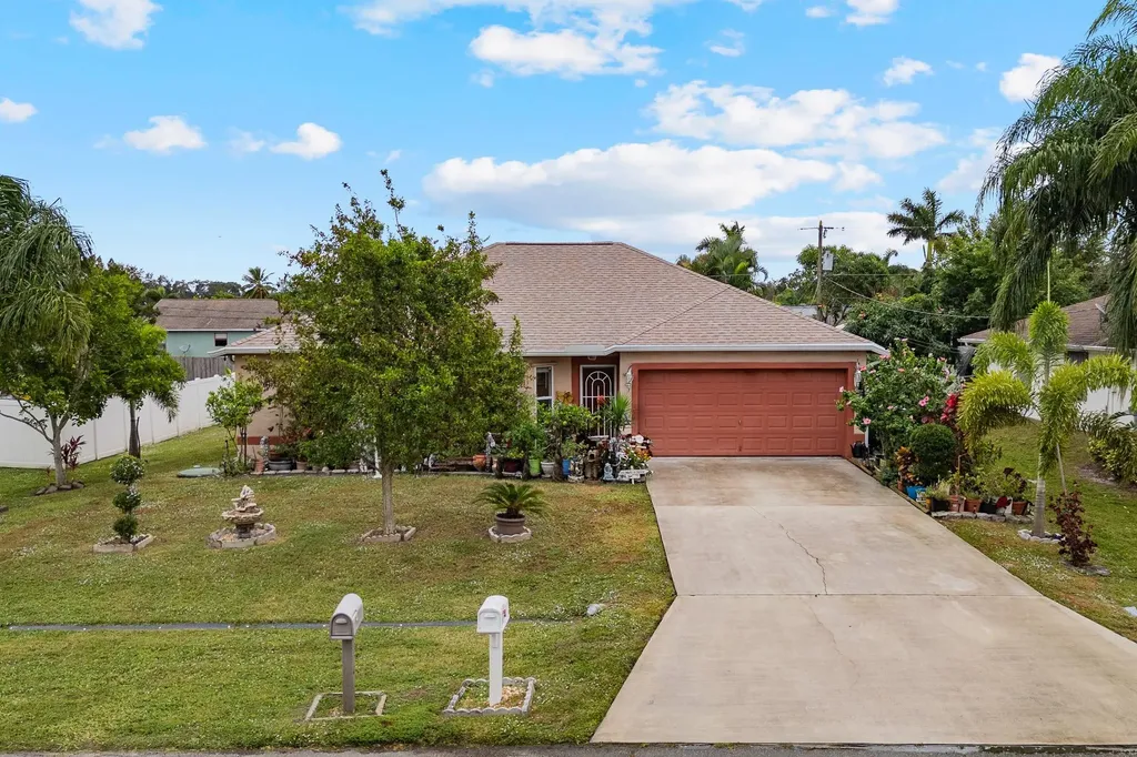 1231 SW Byron Street Port St Lucie FL 34983