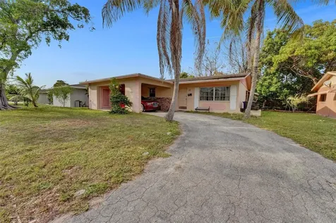 4371 NW 32nd Court Lauderdale Lakes FL 33319