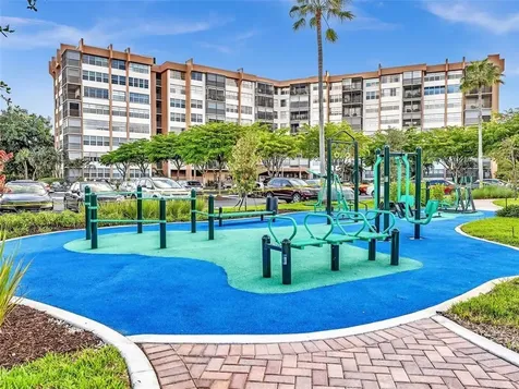 1100 Saint Charles Place Pembroke Pines FL 33026