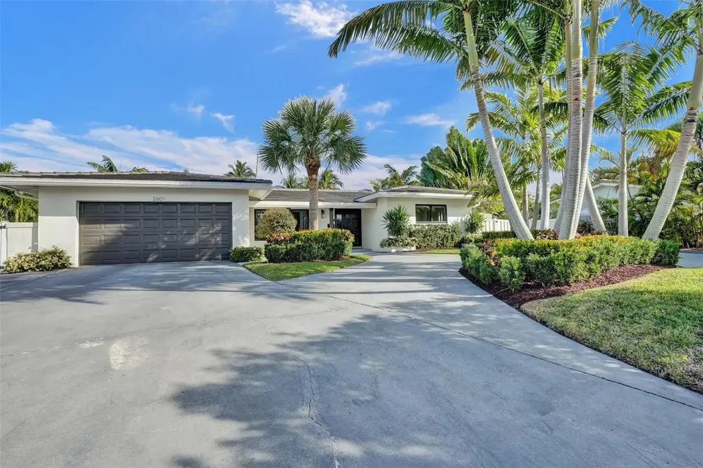 2601 NE 53rd Street Lighthouse Point FL 33064