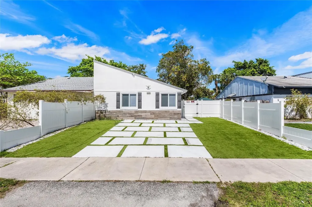 5235 NW 6th Court Delray Beach FL 33445