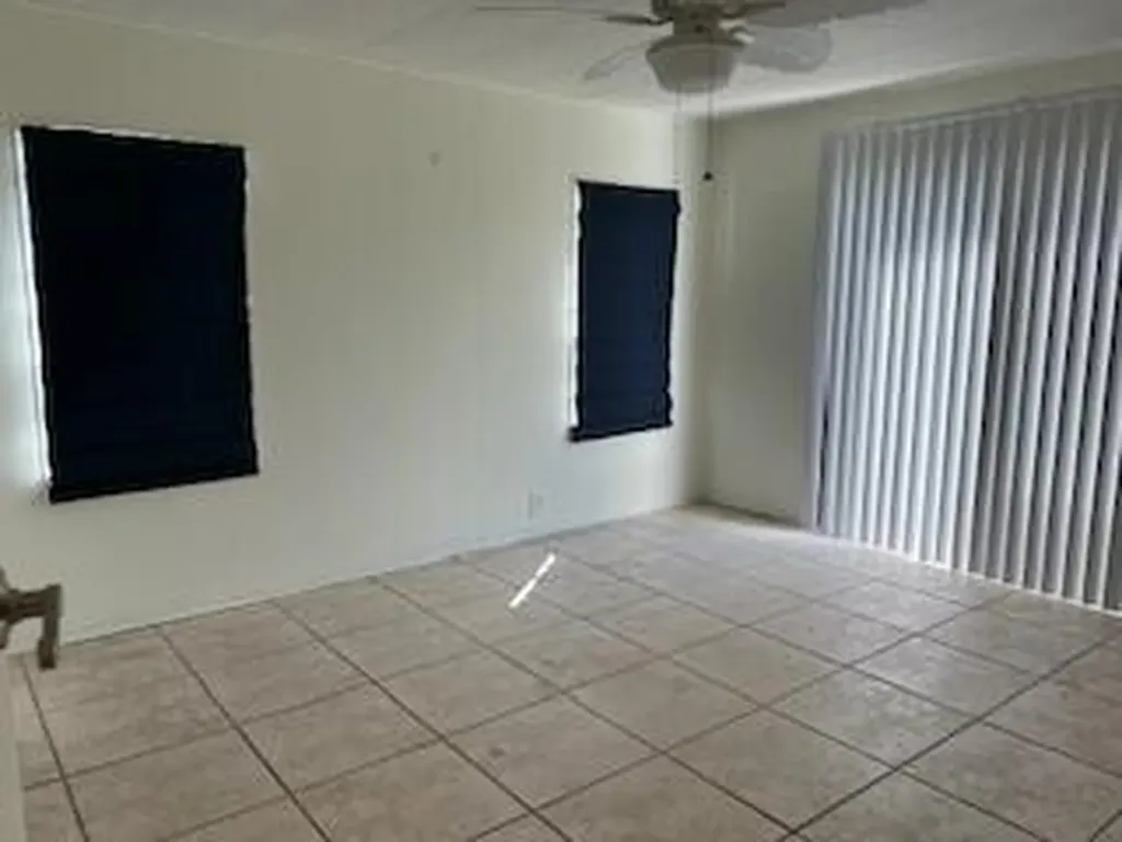 5343 NW 4th Terrace Deerfield Beach FL 33064