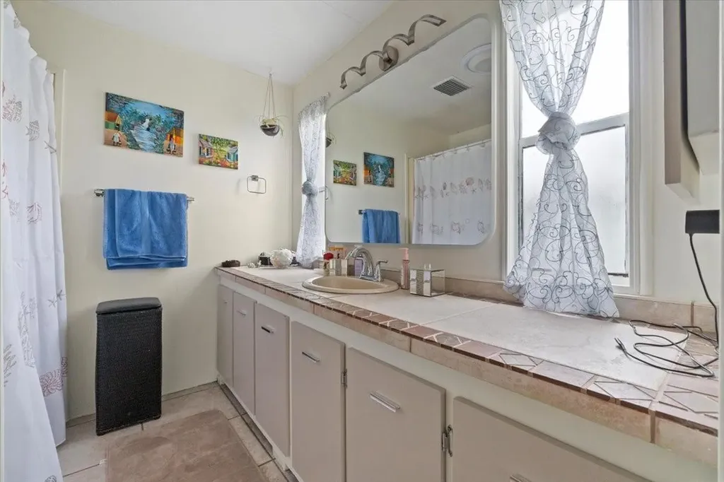 5343 NW 4th Terrace Deerfield Beach FL 33064
