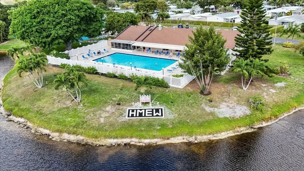 5343 NW 4th Terrace Deerfield Beach FL 33064