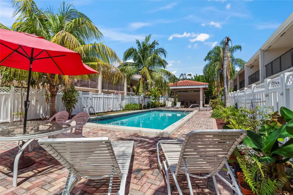 241 SE 11th Avenue Pompano Beach FL 33060