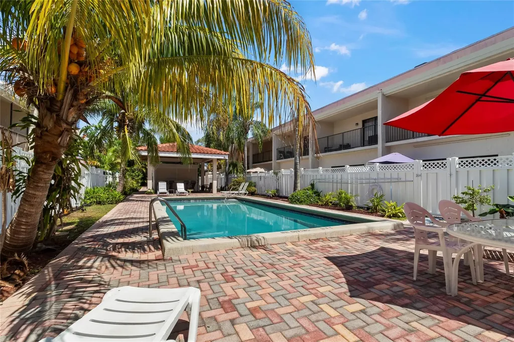 241 SE 11th Avenue Pompano Beach FL 33060