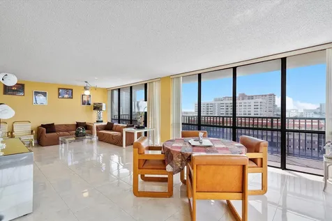 2017 S Ocean Drive Hallandale Beach FL 33009