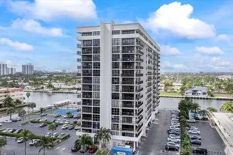 2017 S Ocean Drive Hallandale Beach FL 33009