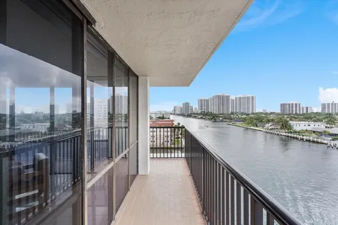 2017 S Ocean Drive Hallandale Beach FL 33009