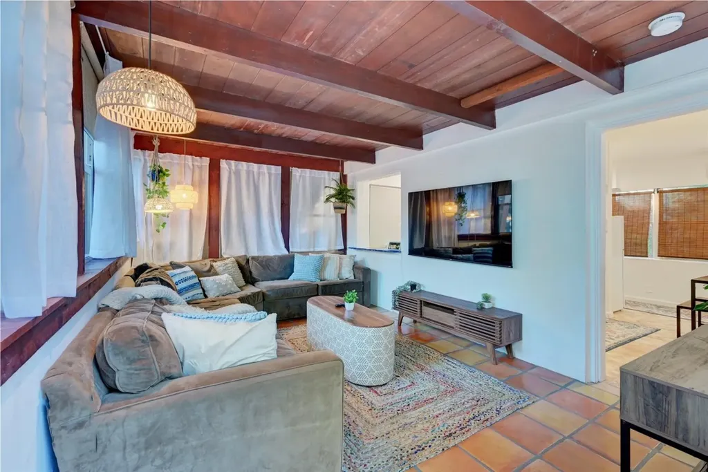 1944 NE 5th Street Deerfield Beach FL 33441