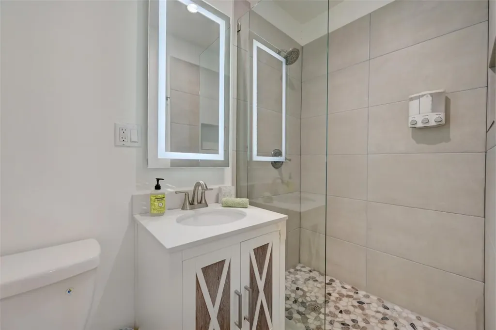1944 NE 5th Street Deerfield Beach FL 33441