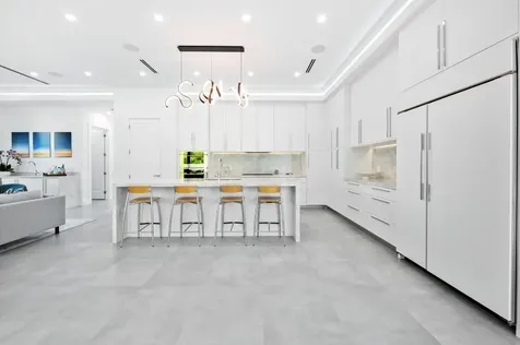 743 S Lake Avenue Delray Beach FL 33483