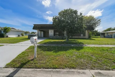 136 SE Selva Court Port St Lucie FL 34983