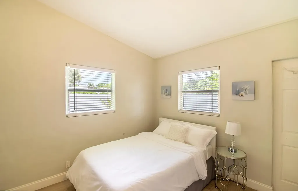 24 SW 4th Avenue Delray Beach FL 33444