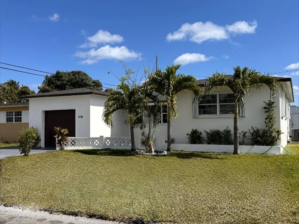 1419 S 24th Terrace Hollywood FL 33020