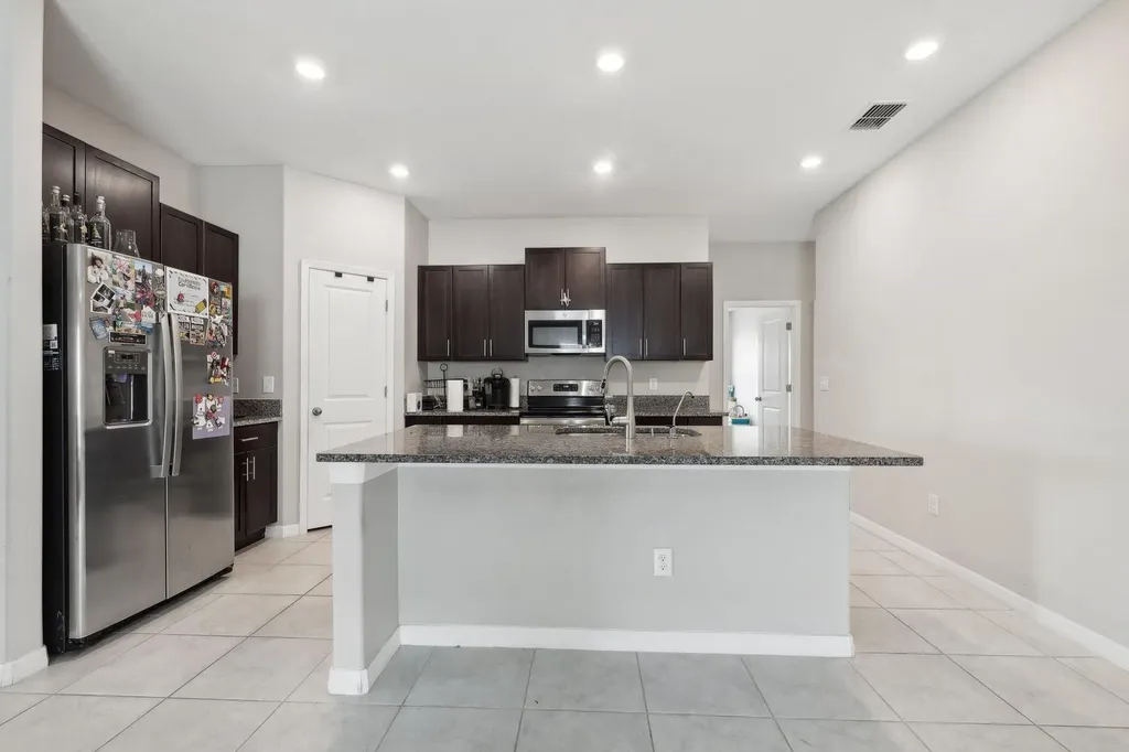 16621 Sunburst Lake Street Wimauma FL 33598