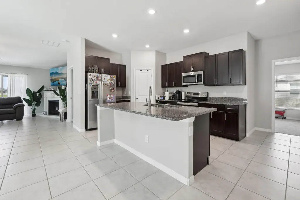 16621 Sunburst Lake Street Wimauma FL 33598