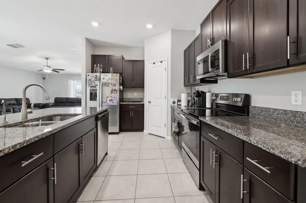 16621 Sunburst Lake Street Wimauma FL 33598