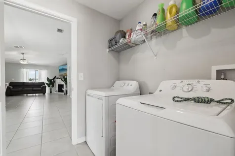 16621 Sunburst Lake Street Wimauma FL 33598