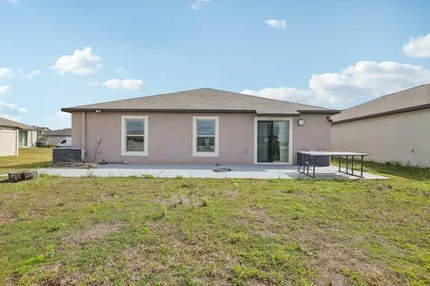 16621 Sunburst Lake Street Wimauma FL 33598