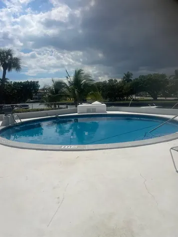 Hallandale Beach FL 33009