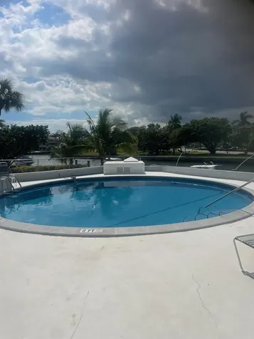 Hallandale Beach FL 33009