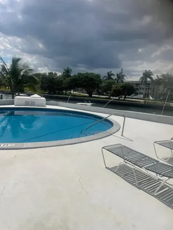 Hallandale Beach FL 33009