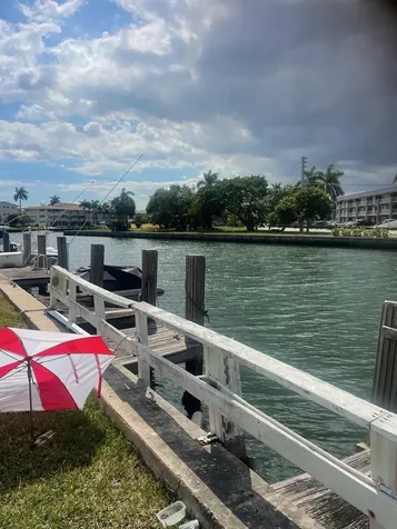 Hallandale Beach FL 33009