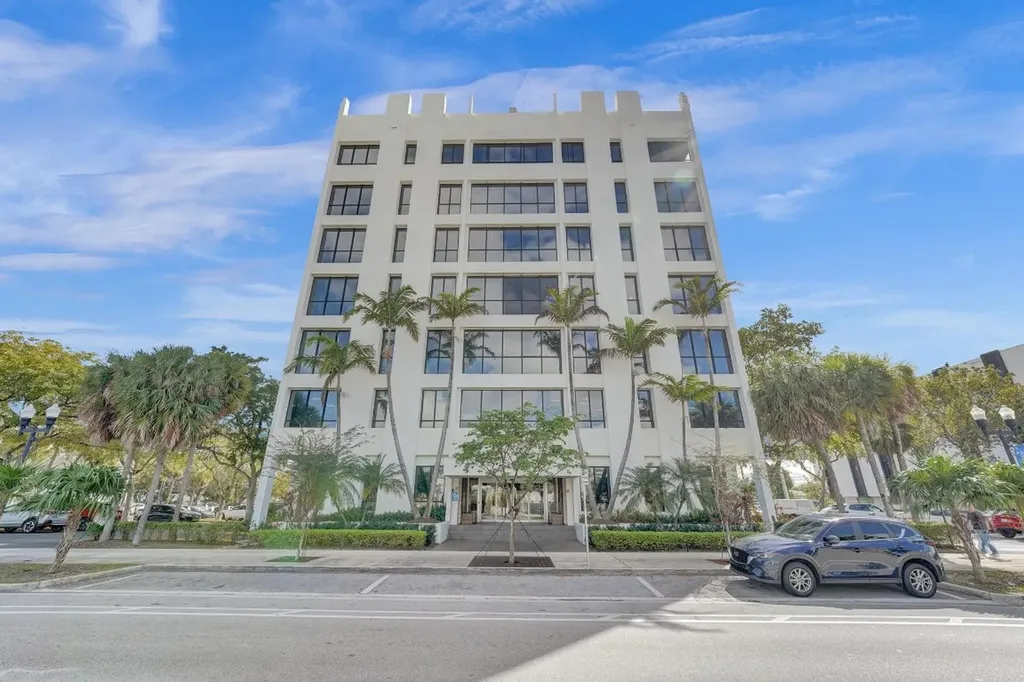 2450 Hollywood Boulevard Hollywood FL 33020