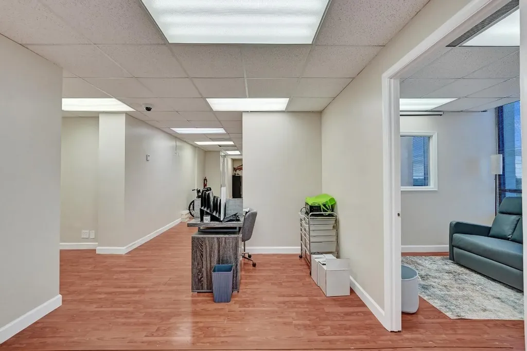 2450 Hollywood Boulevard Hollywood FL 33020