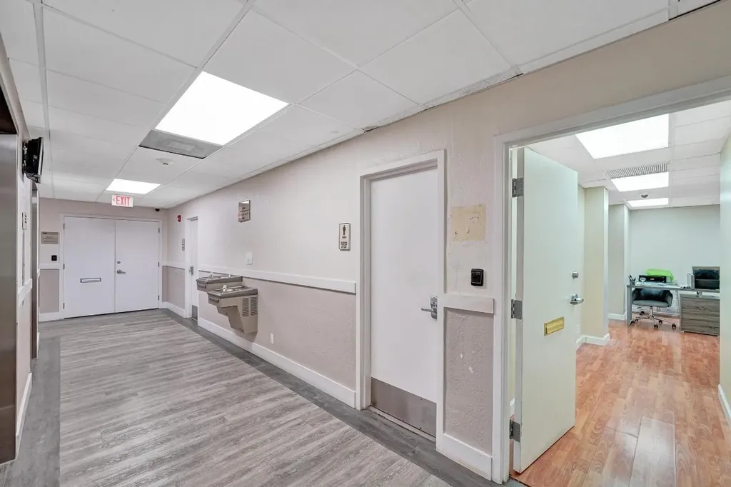 2450 Hollywood Boulevard Hollywood FL 33020