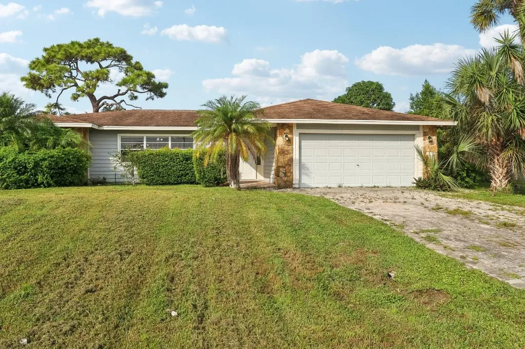 2514 SW Cameo Boulevard Port St Lucie FL 34953