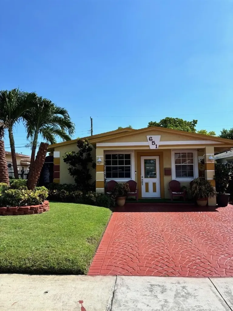 651 NW 3rd Court Hallandale Beach FL 33009