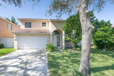 280 SW 99th Avenue Pembroke Pines FL 33025
