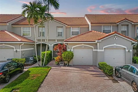 8310 Via Leonessa Boca Raton FL 33433