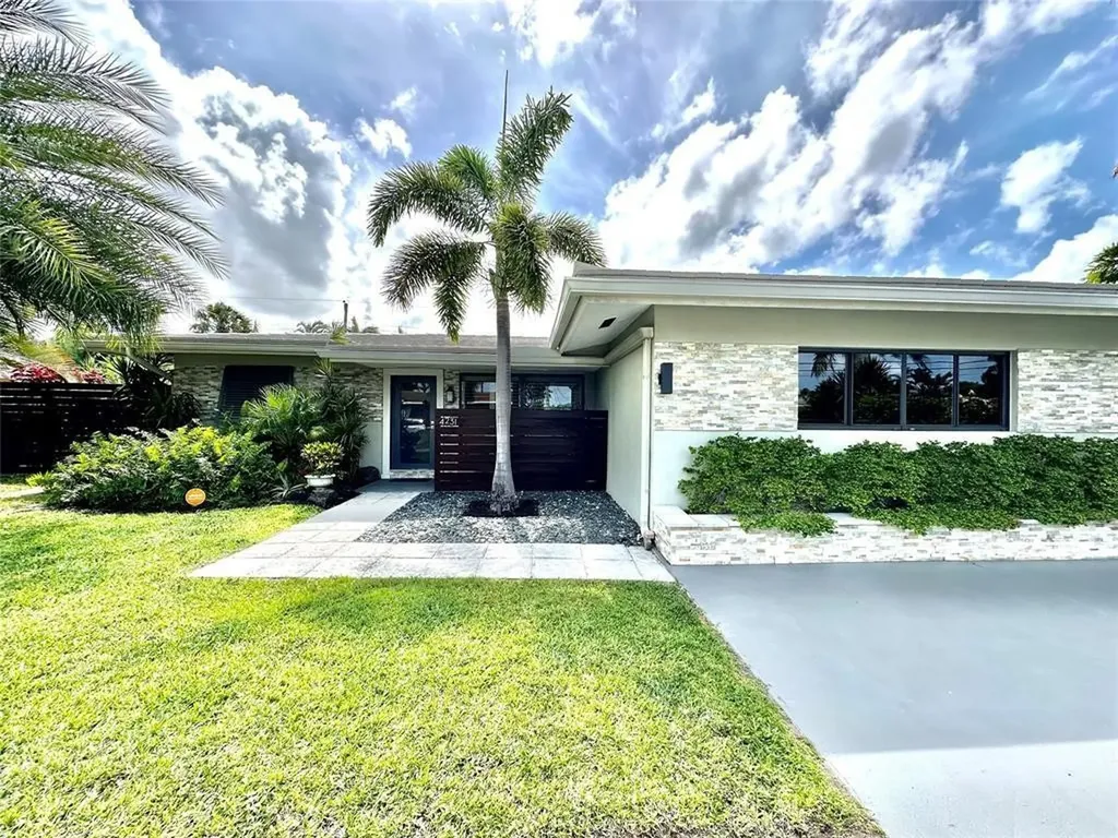 4231 NE 16th Terrace Oakland Park FL 33334
