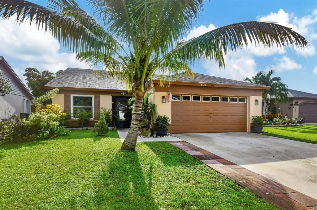 5105 Arbor Glen Circle Lake Worth FL 33463