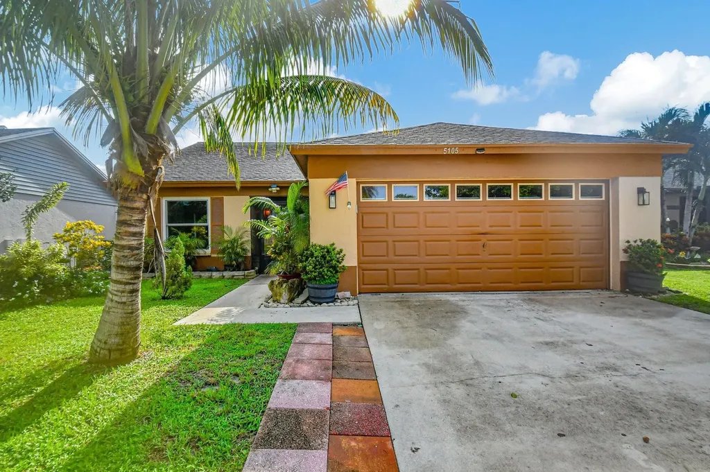 5105 Arbor Glen Circle Lake Worth FL 33463