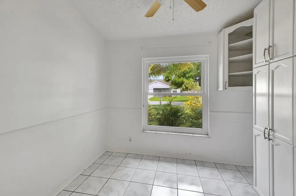5105 Arbor Glen Circle Lake Worth FL 33463