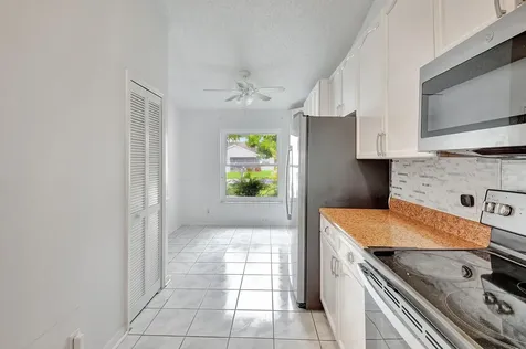 5105 Arbor Glen Circle Lake Worth FL 33463