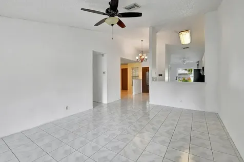5105 Arbor Glen Circle Lake Worth FL 33463