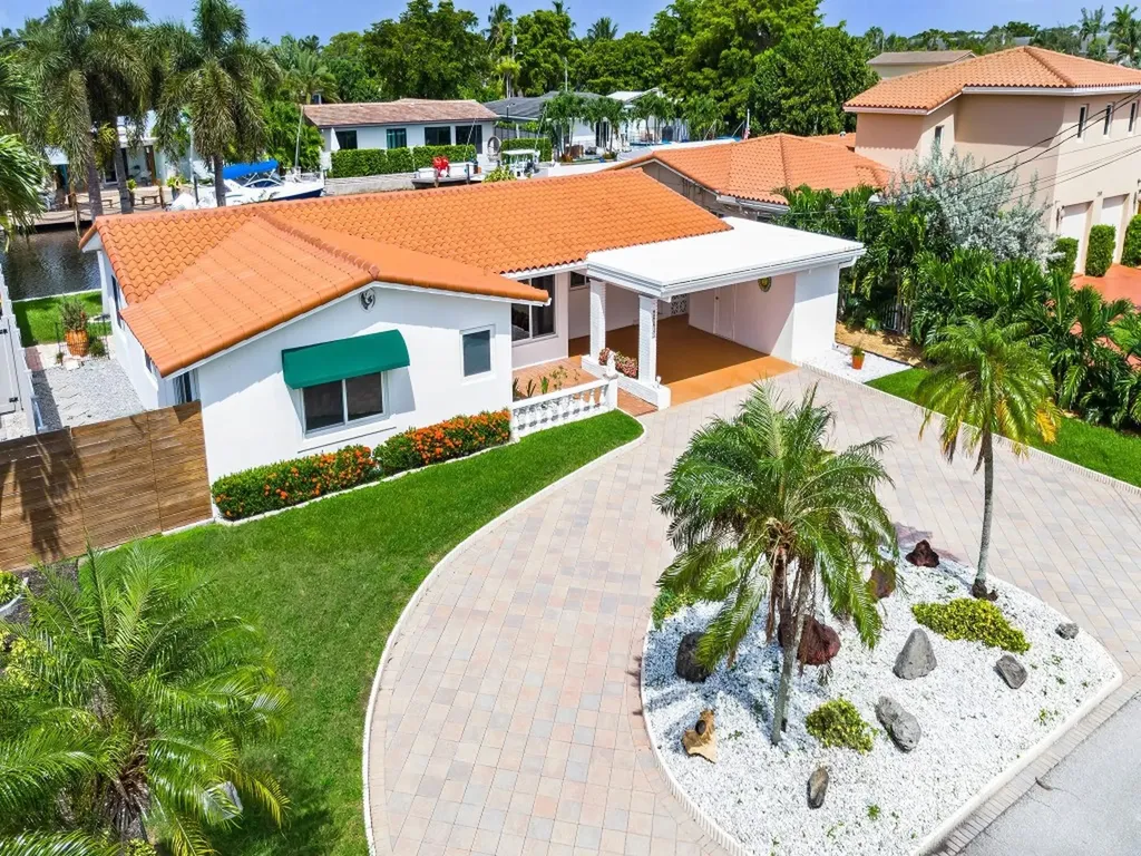 2225 NE 19th Avenue Wilton Manors FL 33305