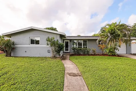 4772 NW 2nd Court Plantation FL 33317