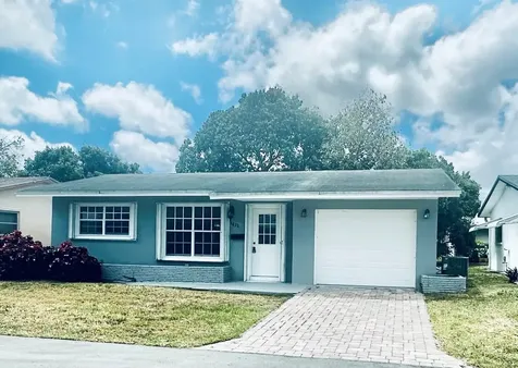 4632 NW 44th Court Tamarac FL 33319