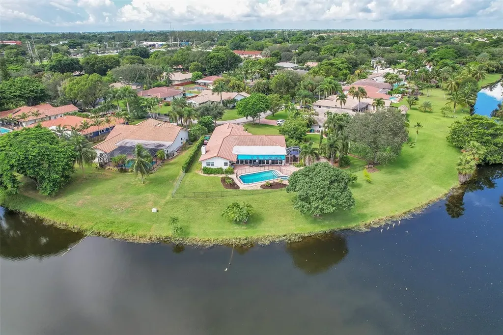 9315 NW 1st Street Coral Springs FL 33071
