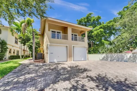 15 SE 19th Avenue Pompano Beach FL 33060