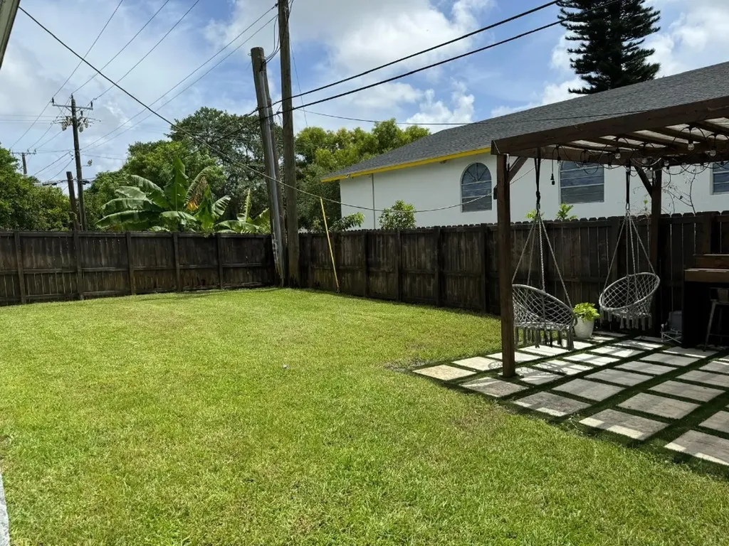2310 NW 2nd Street Pompano Beach FL 33069