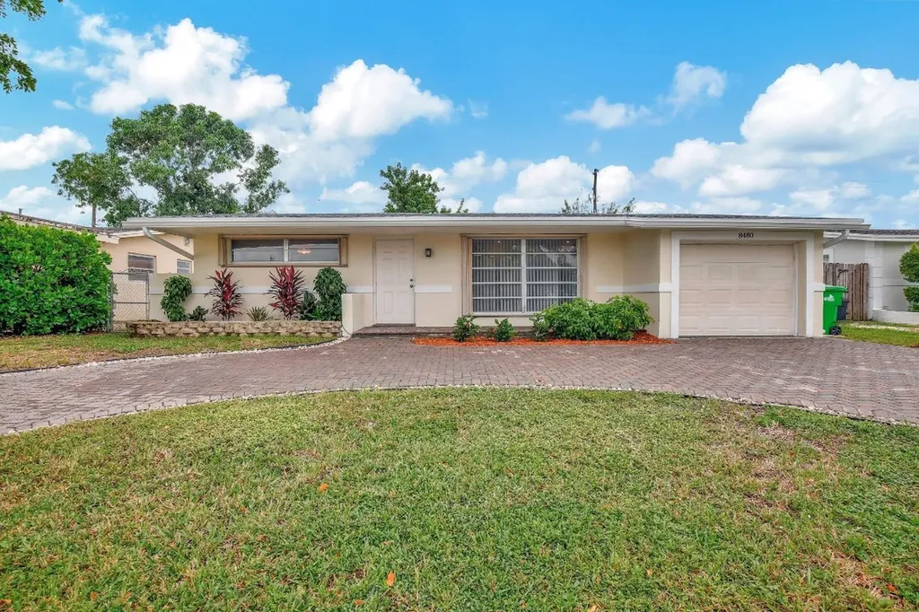 8480 NW 28th Street Sunrise FL 33322