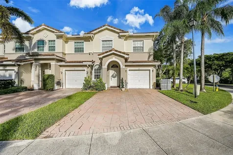 81 Legacy Court Delray Beach FL 33445